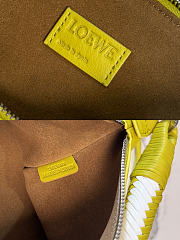 Bagsaaa Loewe Cala mini bag in mellow nappa lambskin lemon - 26cm - 3