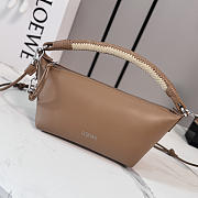 Bagsaaa Loewe Cala mini bag in mellow nappa lambskin brown - 26cm - 1