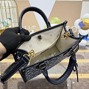 Bagsaaa LV M2A097 OnTheGo PM Monogram Bleu - 25cm - 4