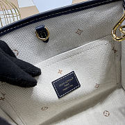 Bagsaaa LV M2A097 OnTheGo PM Monogram Bleu - 25cm - 3