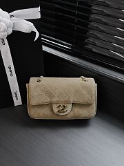Bagsaaa Chanel Fall-Winter 2026 Mini Flap Bag AS6626 beige suede - 20cm - 1