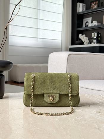 Bagsaaa Chanel Fall-Winter 2026 Mini Flap Bag AS6626 green suede - 20cm