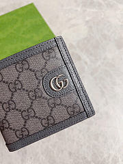Bagsaaa Gucci GG Supreme Bifold Wallet Gray Leather Compact - 12cm - 4