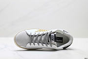 Bagsaaa Golden Goose Super-Star with gold glitter star and black glitter heel tab - 2
